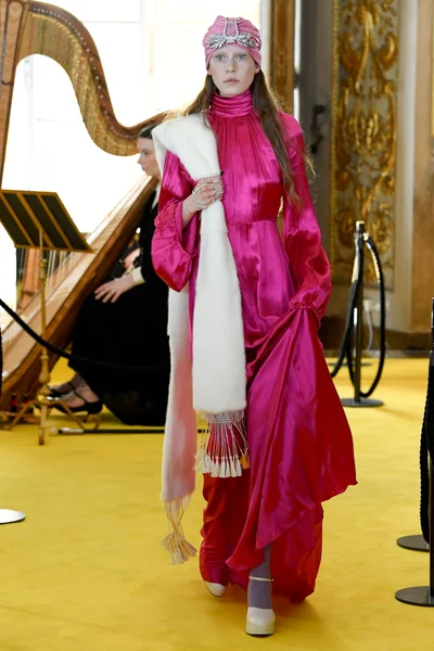Look 57